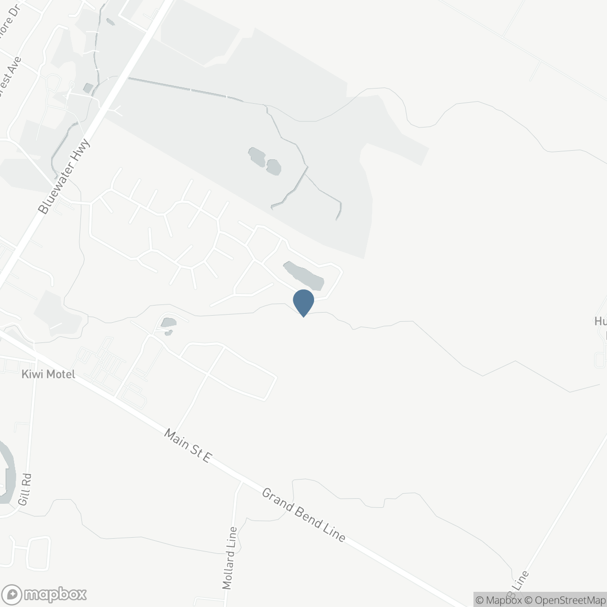 350 SHANNON BOULEVARD, Grand Bend, Ontario N0M 1T0